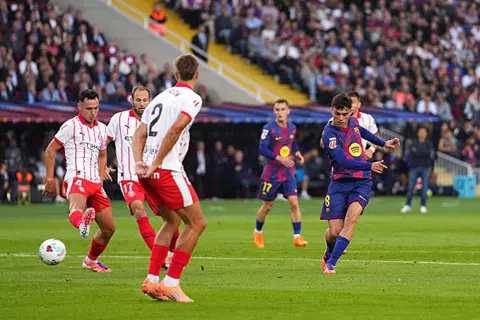 دقيقة بدقيقة.. برشلونة 1-1 جيرونا.. مقصية رائعة (فيديو وصور)